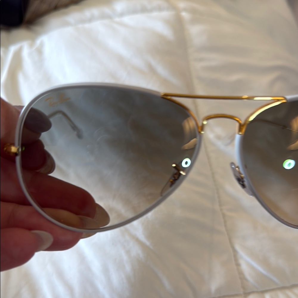 Ray-Ban Aviator Sunglasses with Gold and Gray